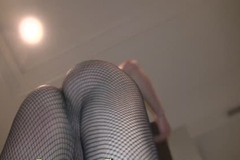Thailändischer Ladyboy mit verrücktem Sexualtrieb