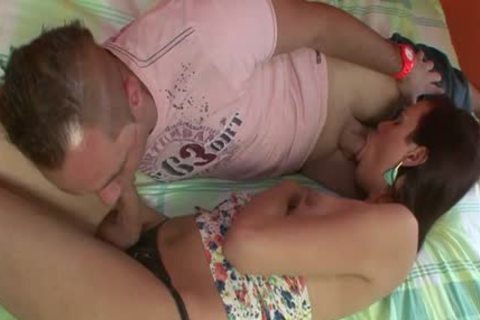 Brasilianische T-Girl Anal und Abspritzen