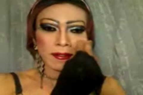 Joanna Jet Jet!! Sie ist ein Mädchen, das sich als Junge verkleidet,