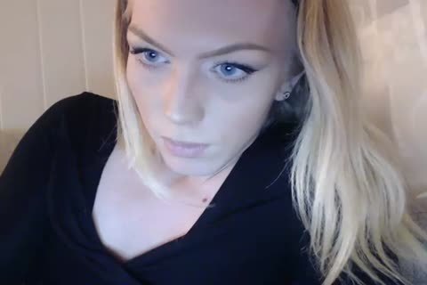 naughty beautiful sheboy playgirl loves Jerking knob