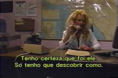 Cristal Crawford el policía malo