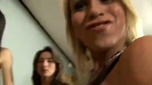 Transexual Orgía tres