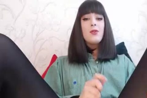19yo Russian ladyboy Tugging Her large cock Online