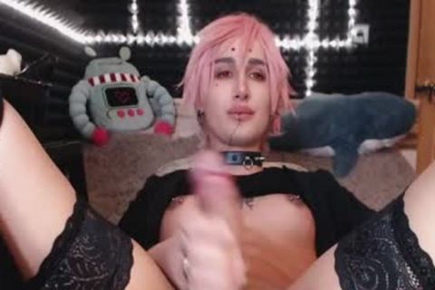 medias oscuras femboy masturba el pene