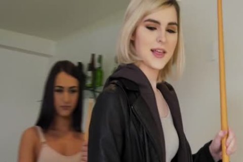 Despertando a su capítulo con un trío trans