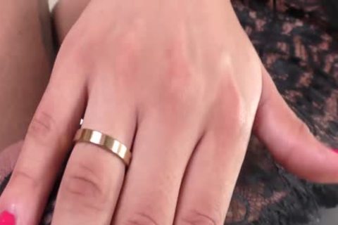 TSFactor - Chica trans estela duarte se masturba y traga!