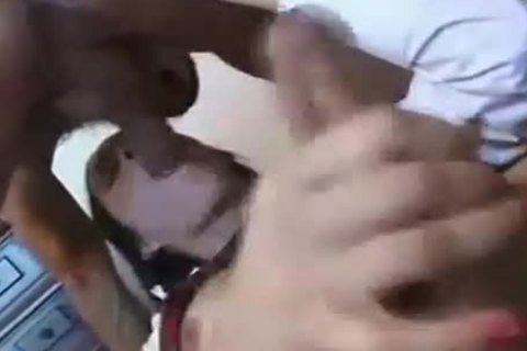 Lauter Sex zusammen mit Latino in Uniform