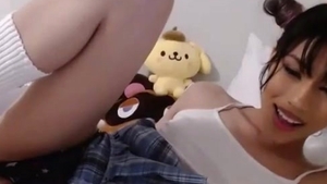 Pequeña mamita mexicana con pene disminuido camshow solo