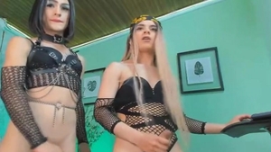 Ladyman y su amiga seduciendo show de cámara web