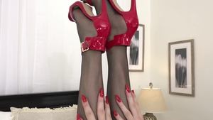 Devil's Tgirls: Sultry Shemale Sucks and Swallows