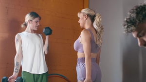 Trans Angels: Intensité du plaisir dans les équipements sportifs.