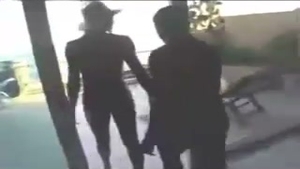 Transexual interracial sexo en el exterior