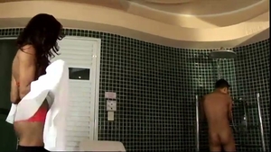 Follada mutua con una tgirl rubia Latina