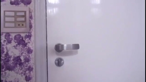 transexual chica Latina cachonda recibe follada por su hombre