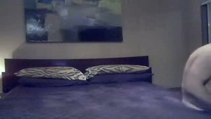 transexual no profesional tiene placer con dos novios en cámara web